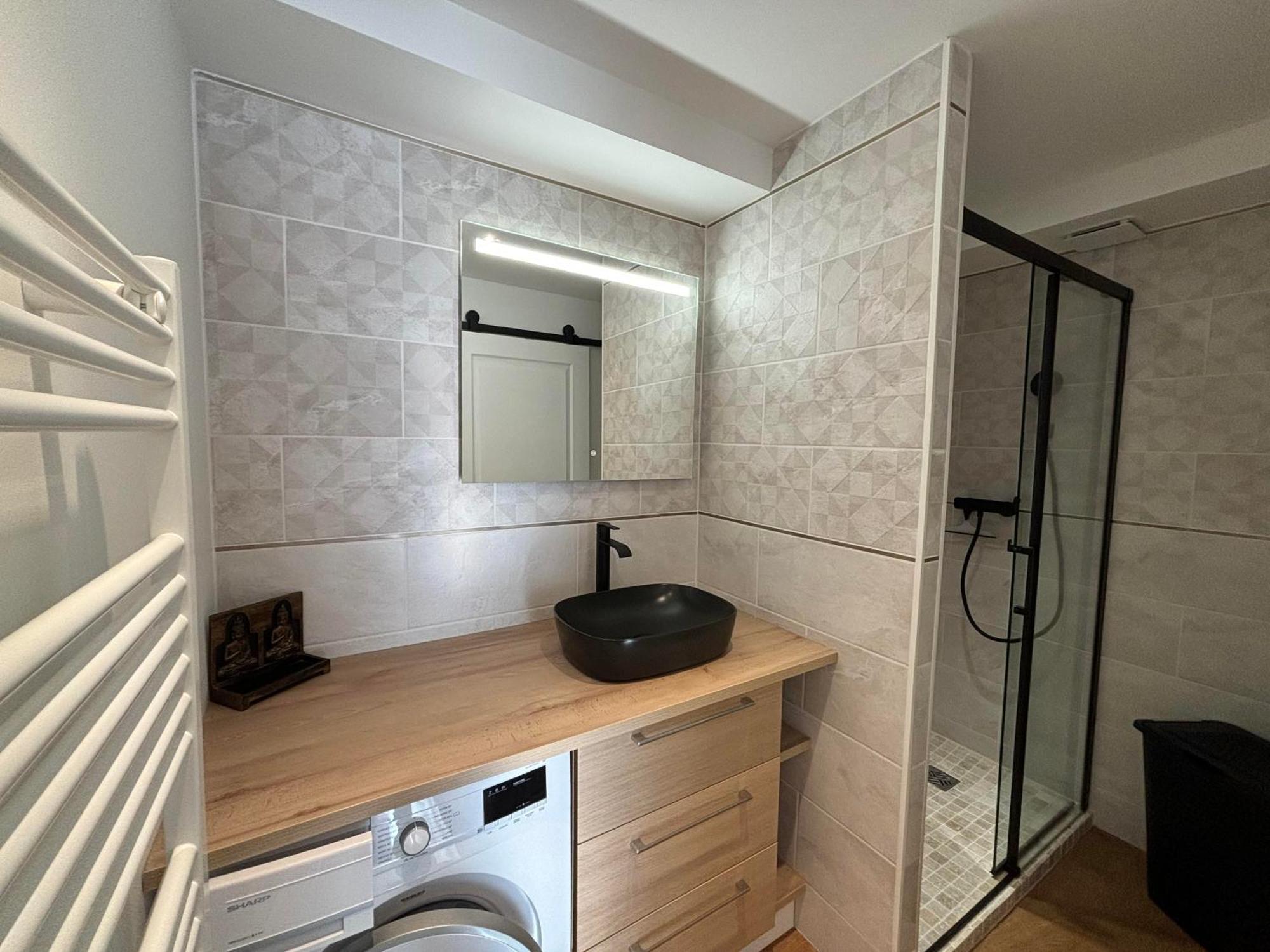 Location D'Un Superbe Appartement Avec Piscine 로크부른수르알젠스 외부 사진